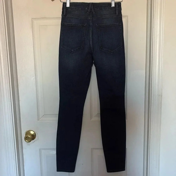 Good American Good Legs Jeans - Picture 5 of 7